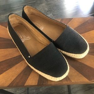 Aerosoles Espadrille Flat- Black- Size 8.5